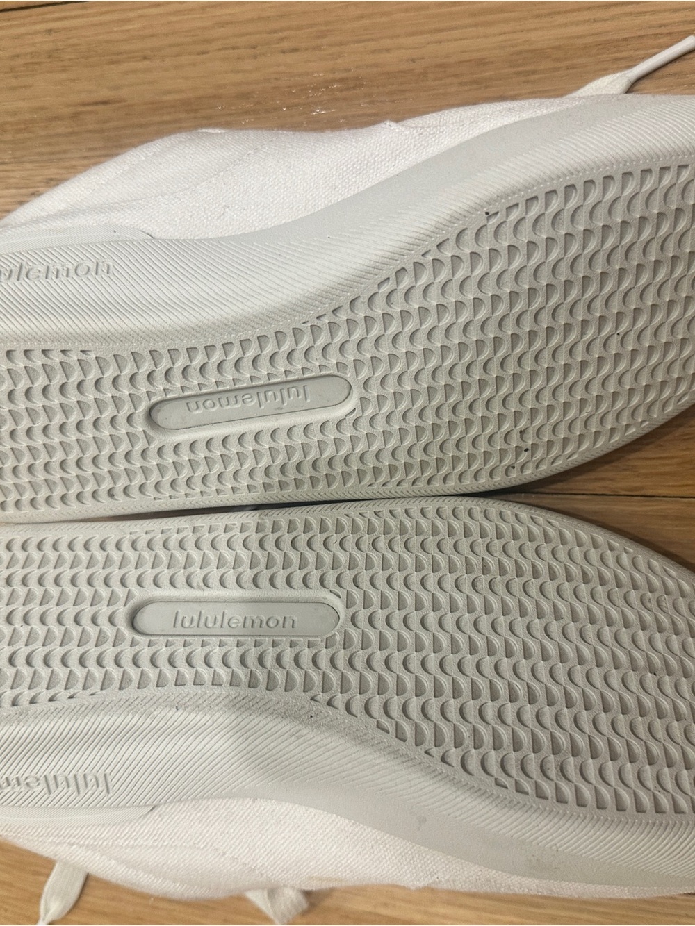 lululemon athletica beige Cityverse like new